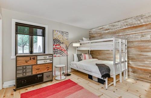 Mont-Tremblant House | Mountain Lake Retreat Cozy Condo with Great Views