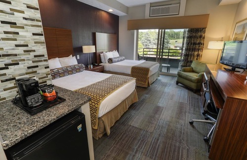 Fairfield Cabin | Mountain Lodge Retreat | Balcony + Ski Access