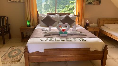 Praslin Island House | Mountain Lodge