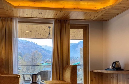 Manali Hotel | Mountain Majesty