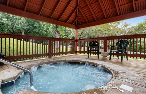 Pigeon Forge Apartment | Mountain Meadows