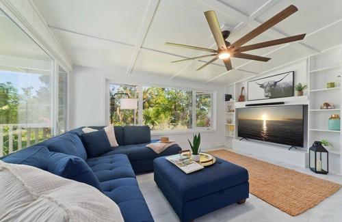 Kealakekua Condo | Mountain Oasis: Modern Hawaii Home Nestled in Serene Surroundings