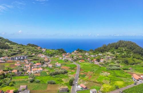 Porto Moniz House | Mountain Retreat by Homie