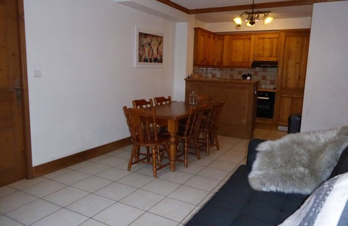 Bozel Apartment | Mountain Retreat with South-Facing Balcony, Near Lake and Ski Shuttle