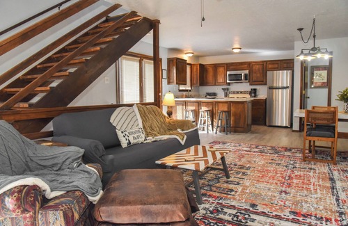 Red River House | Mountain/River Rider at Brookside