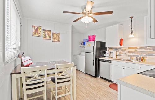 Wake County House | Mountain Vibes - Pleasant Serene Private Townhome