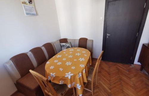 Vratsa Apartment | Mountain view apartment
