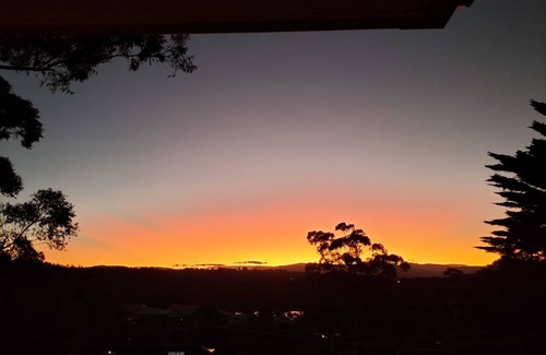 Catalina House | Mountain View Beach House Near Batemans Bay