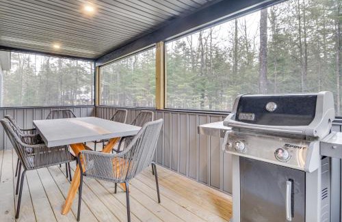 Sunday River Area House | Mountain-View Bethel Cabin Game Room and Deck