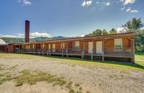 Briceville Apartment | Mountain-View Briceville Studio Pets Welcome!