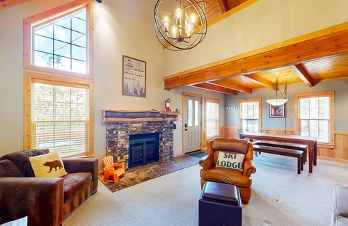 Serene Lakes Cabin | Mountain-view cabin with a deck, gas fireplace, washer/dryer, & central AC