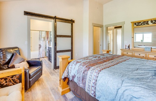 Elizabeth House | Mountain-View Colorado Getaway on 40 Private Acres