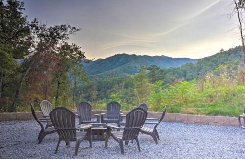 Marion House | Mountain View, Fire Pit Roomy Blue Ridge Home!
