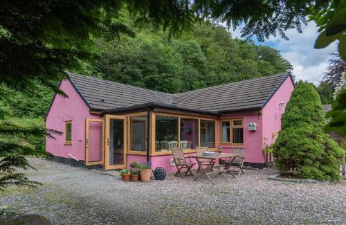 Llawhaden House | Mountain View