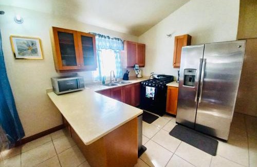 Silver Sands House | Mountain View Haven- 3 mins to the beach