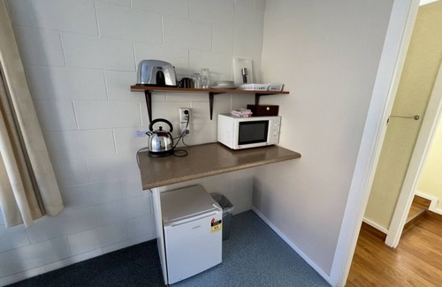 Taupo Hotel | Mountain View Motel, Taupo