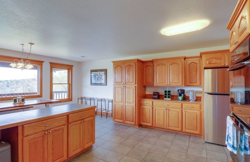 Fairfield Bay House | Mountain Views + Shared Pool: Ozarks Family Home