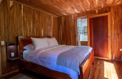 Monteverde Ski Chalet | Mountain Wonders Chalet