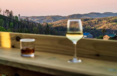 Chalet Village North Ski Chalet | Mountainscape - Brand New Cabin w Views - HotTub - FireTable - PS5 - PoolTable - 3 Pools