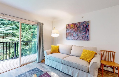 Warren Apartment | Mountainside 70