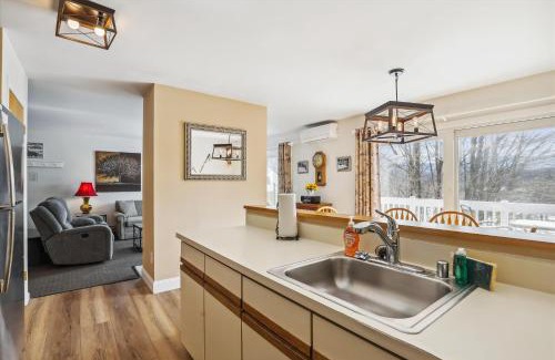 Stowe Area House | Mountainside Condo J201