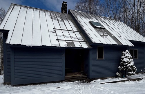 East Burke House | Mountainside Getaway