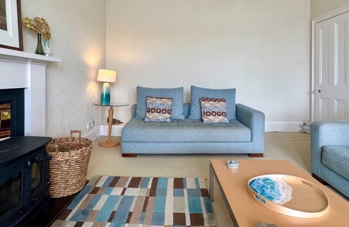 Tighnabruaich Apartment | Mountainside, stunning sea views, coastal