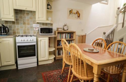 Carlisle House | Mousehole Cottage