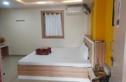 Diamond Harbour Hotel | Mousuni Beach Canvas Resort