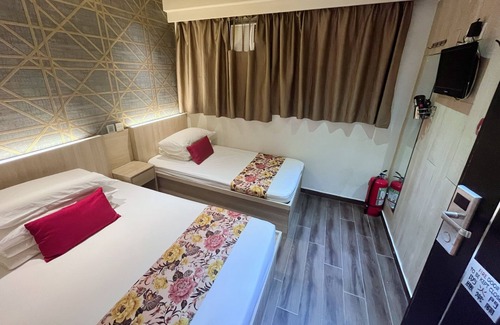 Bowrington Hotel | Move Inn