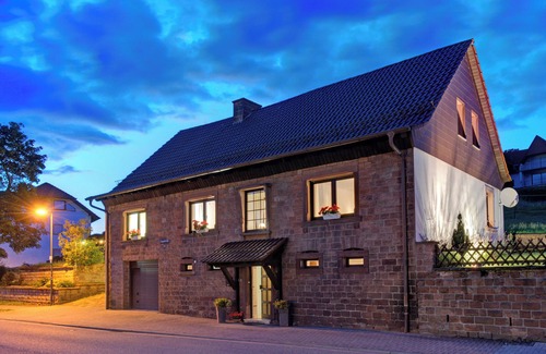 Bann House | Move Inn Lodge Storchenblick, typically German Home TLA/TDY