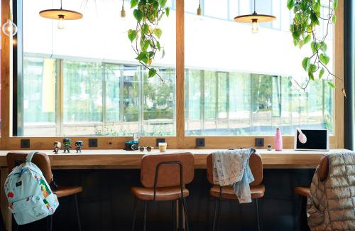 Hoofddorp Hotel | Moxy Amsterdam Schiphol Airport