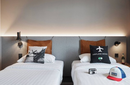 Grengel Hotel | Moxy Cologne-Bonn Airport