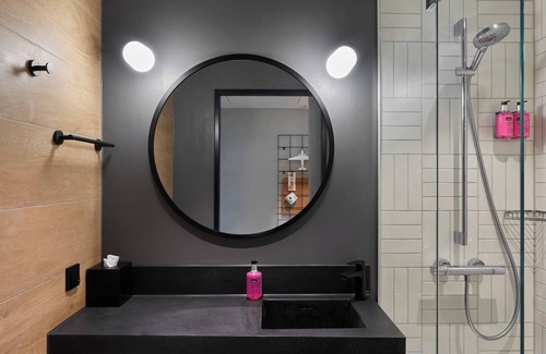 Grengel Hotel | Moxy Cologne-Bonn Airport