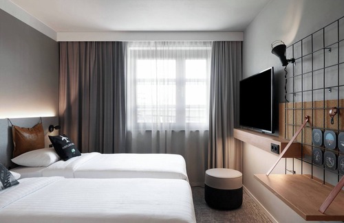 Grengel Hotel | Moxy Cologne-Bonn Airport