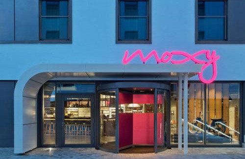 Echarding Hotel | Moxy Munich Ostbahnhof