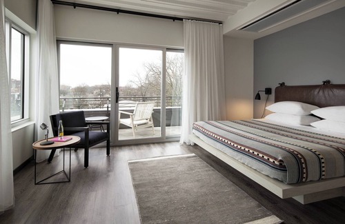 Hillsboro Village Hotel | Moxy Nashville Vanderbilt Area