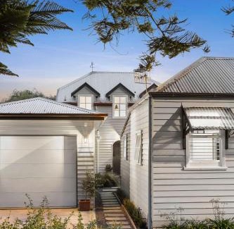 Port Fairy House | Moyne River View House