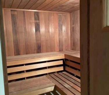 Mount Holly House | Mt Holly SKI & LAKE HOUSE 4 and 2 bedroom house, 2 separate homes, 2 bathrooms each, 8 mins to Okemo Mountain