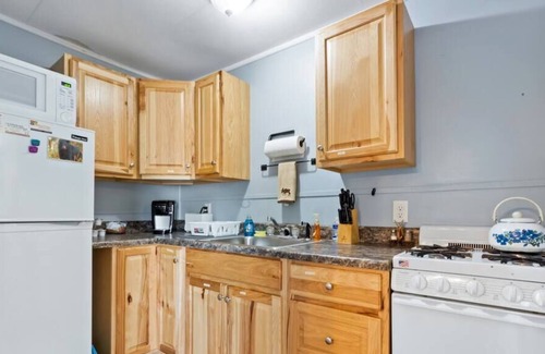 Twin Mountain Cottage | Mt. Washington by day and hot tub at night! #2