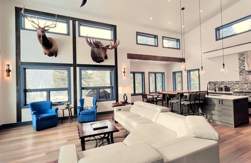 Breckenridge Ski Chalet | Mtn. Home Private Hot Tub Near Breck Slopes+Hikes
