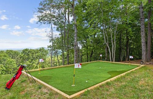 Morganton House | Mtn View and Game Room in Morganton Spacious Cabin!