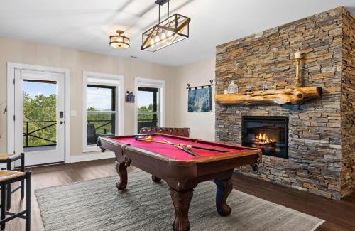 Morganton House | Mtn View and Game Room in Morganton Spacious Cabin!