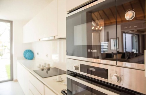 Plaine Magnien Apartment | For the Whole Family! FOUR Bedroom Villa with Private Pool! Spa, Beachfront!