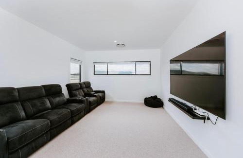 Bombira House | Mudgee Haven - Stunning Terra Modern Design