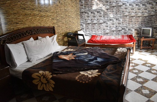 Murree Hotel | Mughal-e-Azam Murree