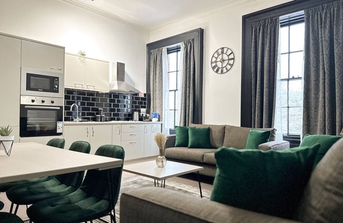 Newcastle-upon-Tyne Apartment | Mulberry Aparthotel