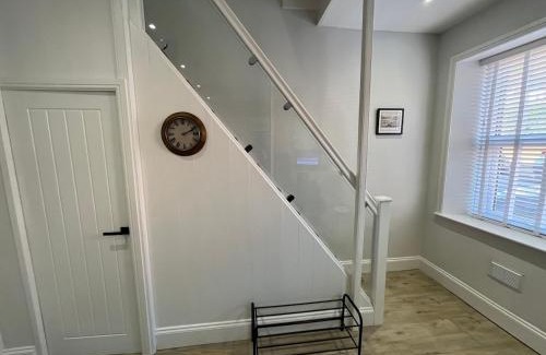 Walsden House | Mulberry Court At Hollins Mount - 174 Hollins Rd