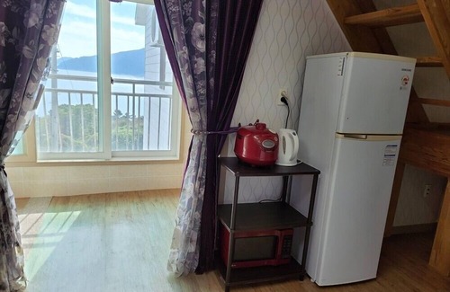 Irun-myeon House | Mulbit Hanul