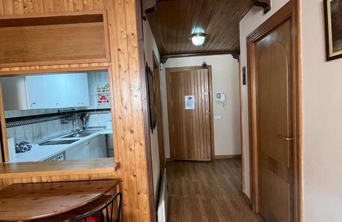 Pradollano Apartment | MULEYHACEN CON VISTAS Y GARAJE
